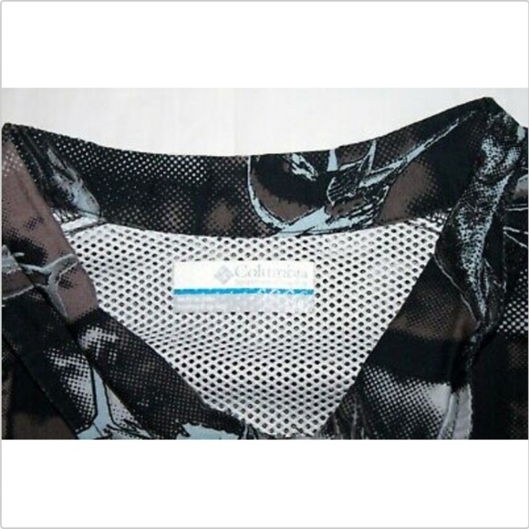 Columbia PFG Short Sleeve Button Front Vented Shir - Picture 5 of 6